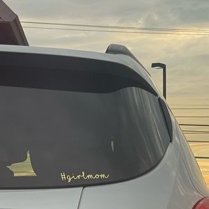 Meet your Posher, Lorice